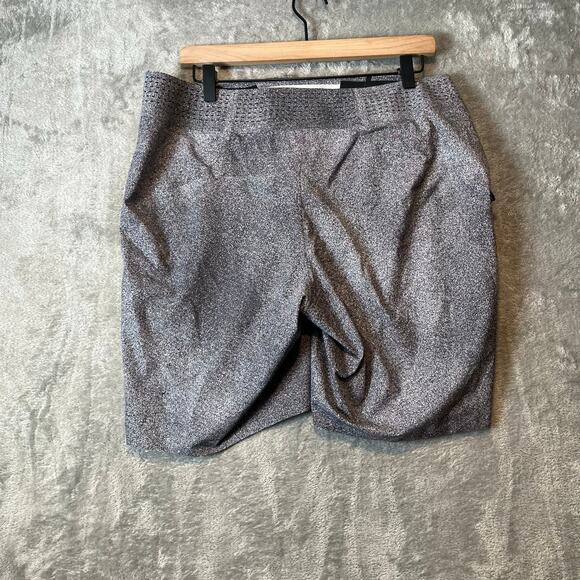 Lululemon Current State Short 9" Carbon Mist Alpine White Graphite Grey Size 34 - Picture 3 of 6